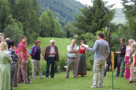 http://www.hildegard-kraeuter-garten.at/media/Eroeffnungsfest 2009/eroeffnung4.JPG